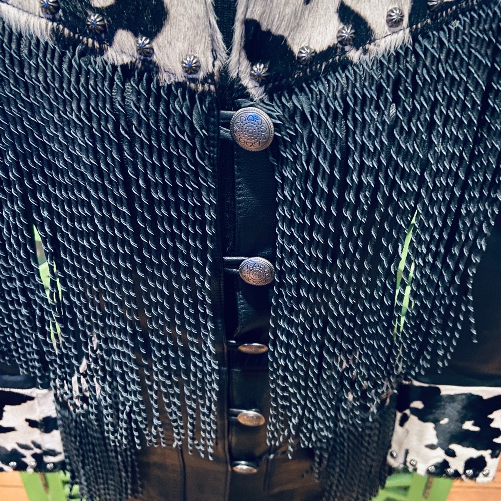 Powder River Outfitters Studded Cow Hide Panels Twisted Fringe Leather Jacket - Picture 9 of 14
